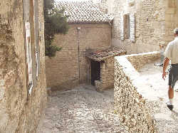 Les ruelles calades typiques de Gordes